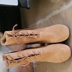 Light brown zip up boots